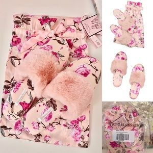 Victoria’s Secret Slippers Pink Floral In M 7/8